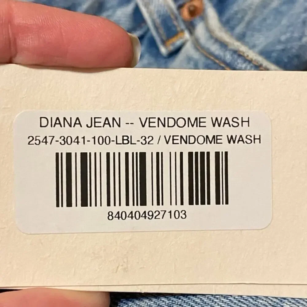 Doen Diana Jeans In Vendome Wash 32 NWT
